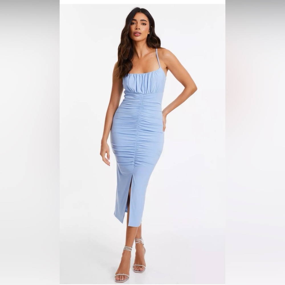 🔥Women’s Soft Blue Ruched Midi Dress🔥🌸 (NWOT)
